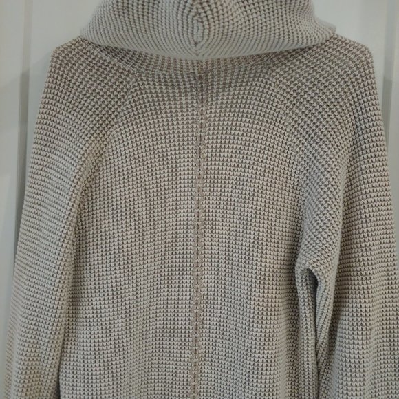 SOLD - Picture 3 of 7